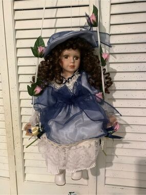 Porcelain Doll Sheila On Wooden Swing Kinnex International Inc 16”